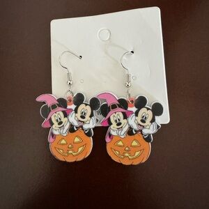 NWT! Disney Mickey and Minnie Halloween Pumpkin Earrings